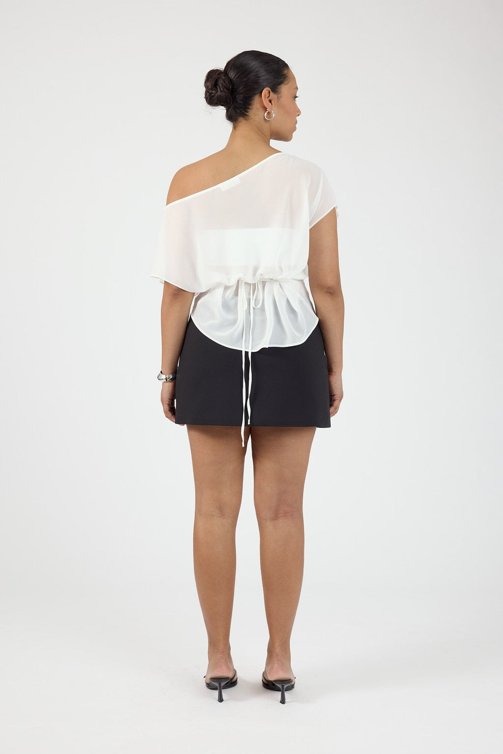 Suiting Mid Rise Skort Black