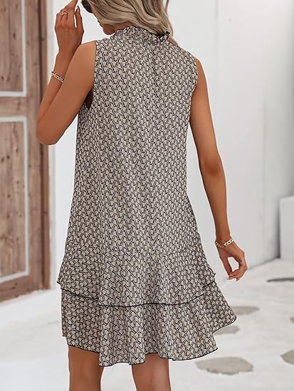 Jurk voor dames met geometrische print en strik ¨C stijlvol, elegant en moeiteloos chic