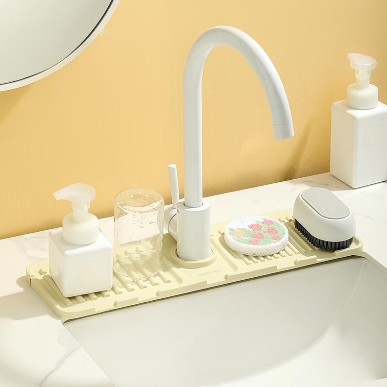 Tapis égouttoir avec pare-éclaboussures pour robinet