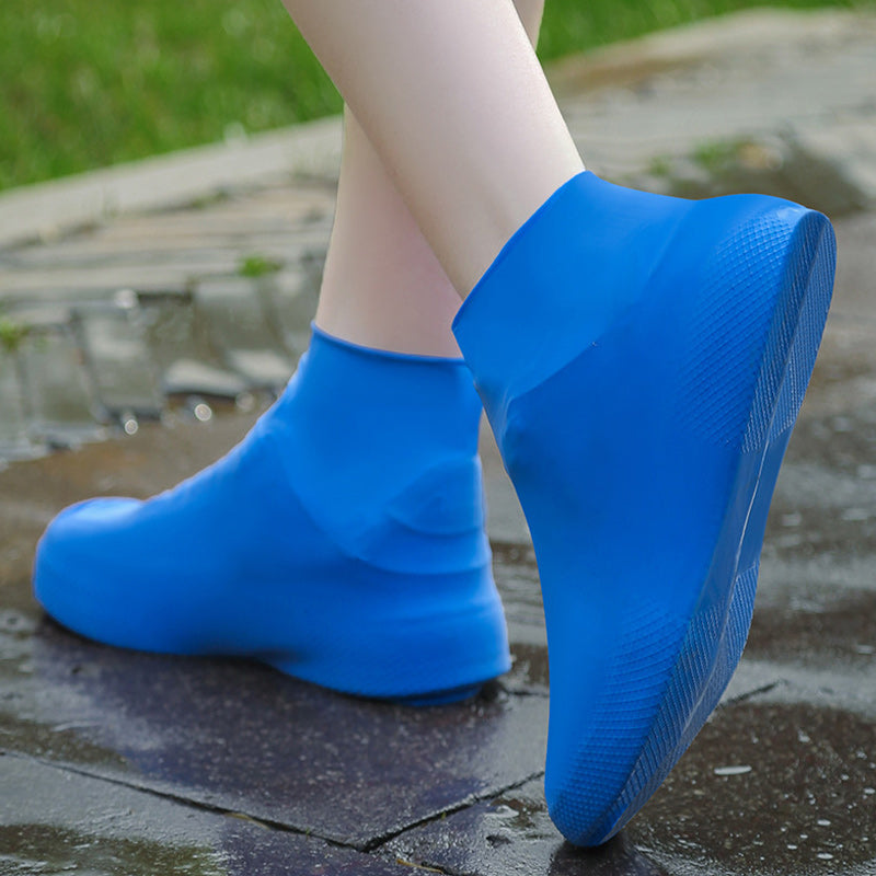 Cubrezapatos impermeables para lluvia gratis