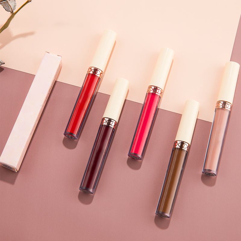 Vloeibare fluweelmatte lippenstift in 12 kleuren