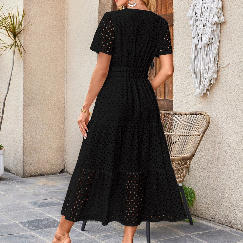 NU elegante damesjurk met V-hals, broderie anglaise en soepelvallende pasvorm ¨C romantisch en ademend ¨C zomerse must-have