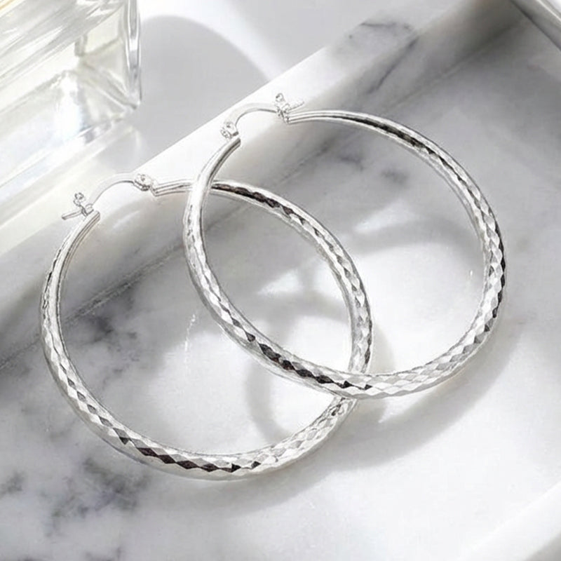 Pendientes de aro gratuitos con corte de diamante para mujer
