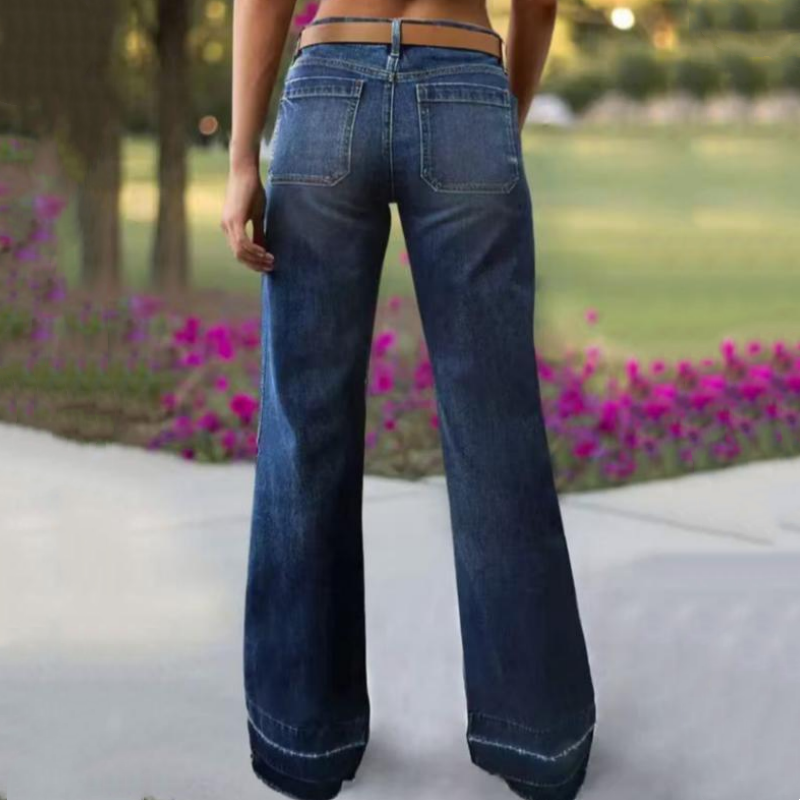 Nieuwe damesmode 2026: retro jeans met wijde pijpen en zakken