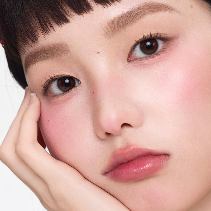 Stick blush liquide longue tenue au fini naturel