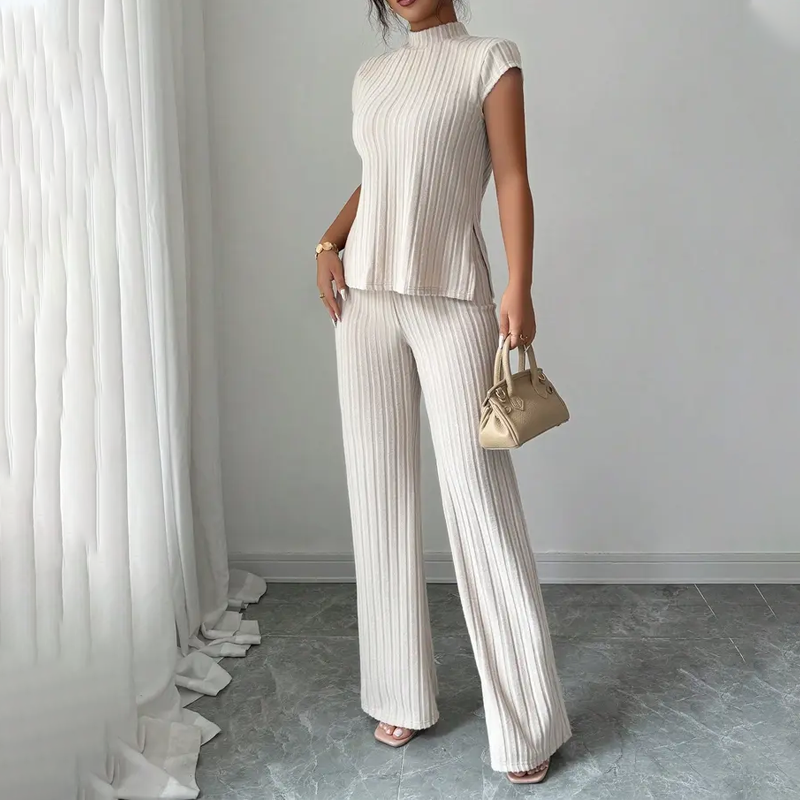 Elegante conjunto de 2 piezas con top de cuello alto y pantalones de pierna ancha