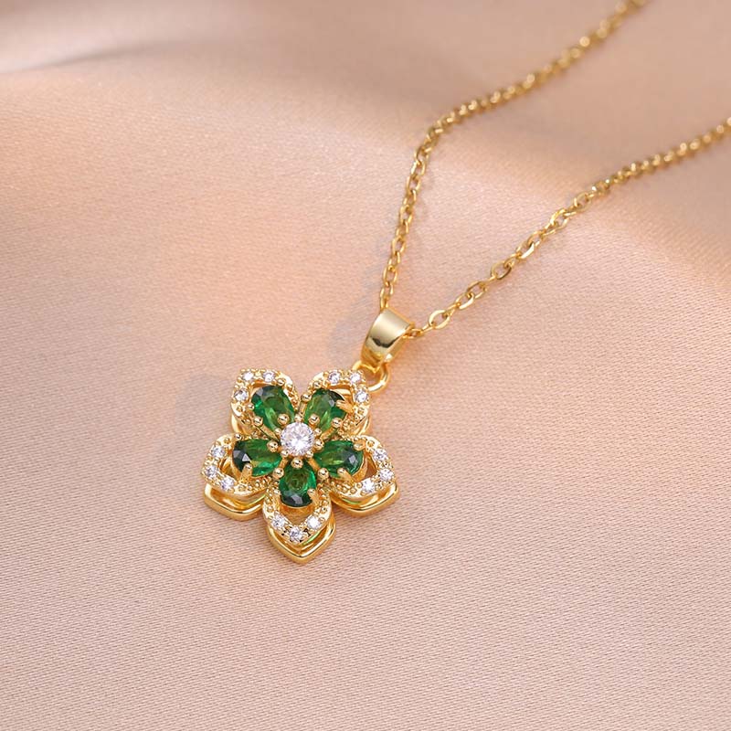 Free Women's Romantic Blossom Pendant Necklace