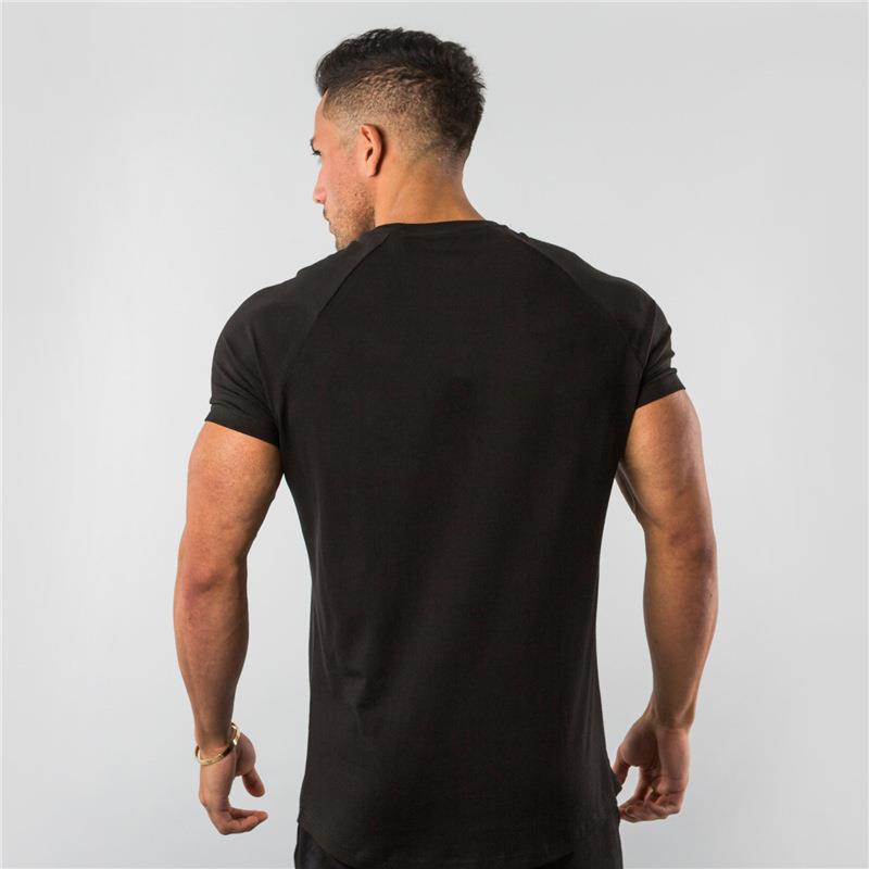 T-shirt traspirante da fitness da uomo, modello muscoloso