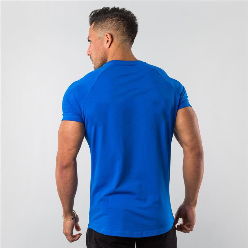 T-shirt traspirante da fitness da uomo, modello muscoloso