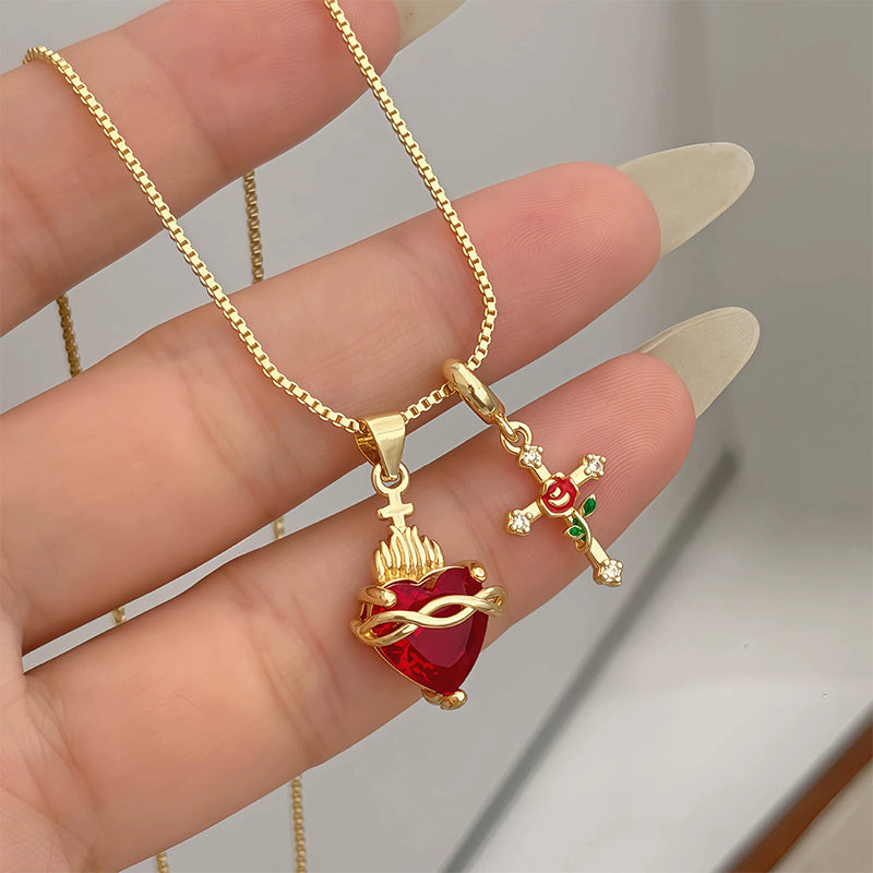 Collar con colgante de corazón sagrado y cruz con rosa
