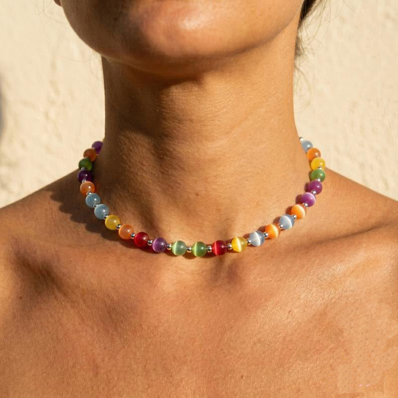 Kralenketting met kattenoogstenen in regenboogkleuren