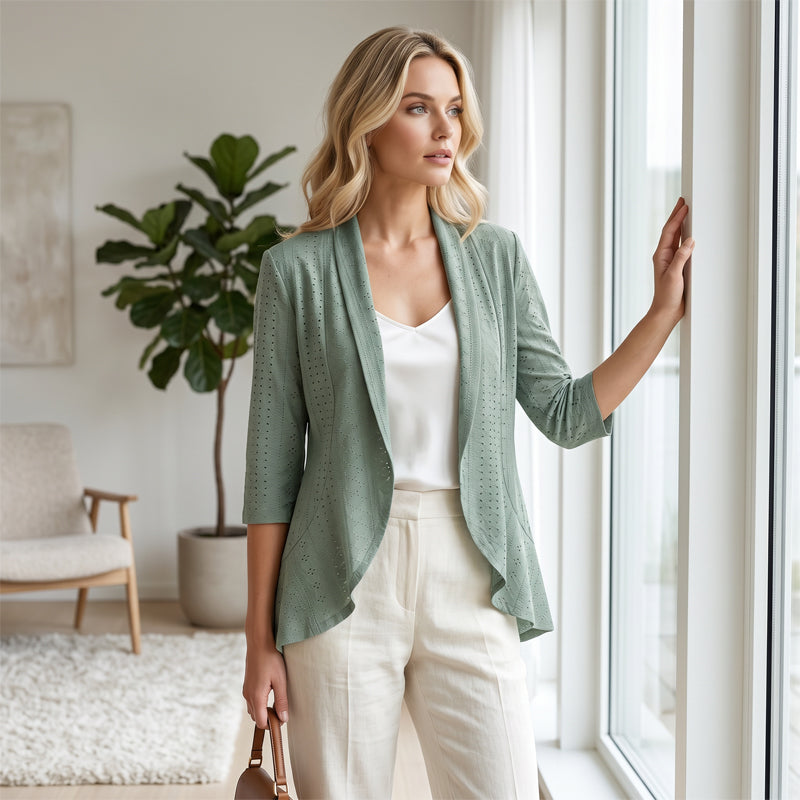 Cardigan estivo leggero da donna con ricami traforati