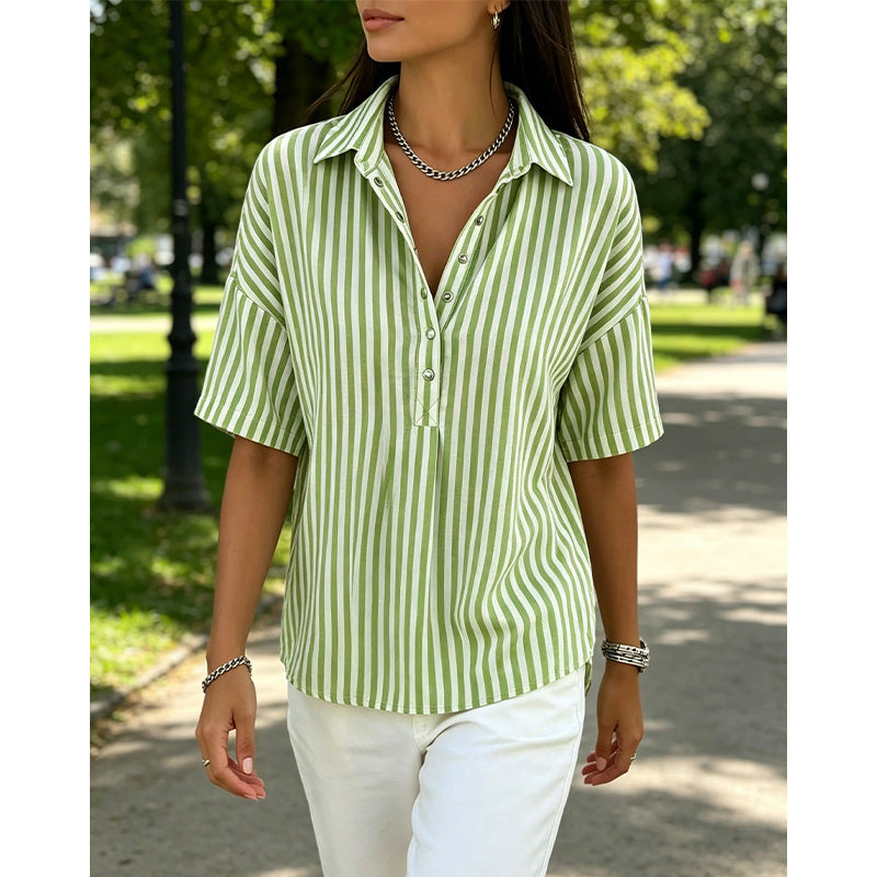 Camisa femenina informal a rayas de manga corta
