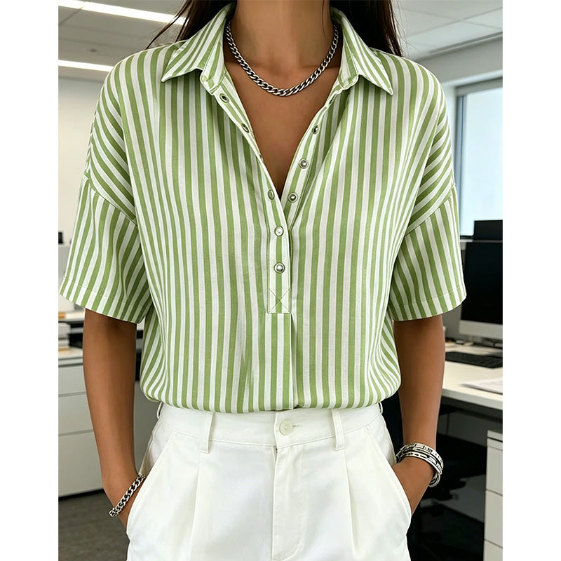 Camisa femenina informal a rayas de manga corta
