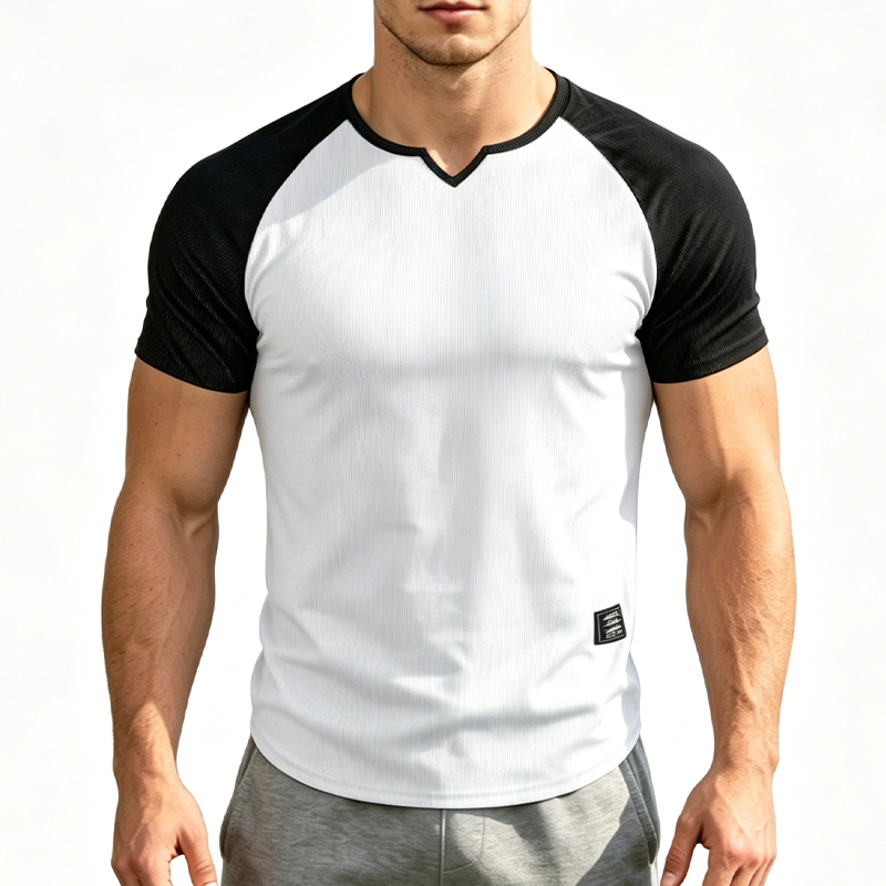 Camiseta deportiva para hombre con manga raglán y escote en V