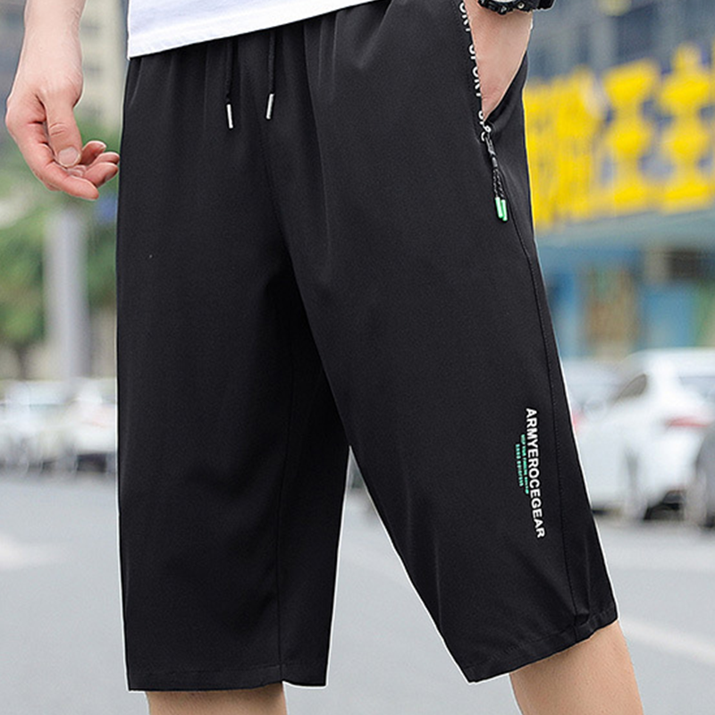 Pantaloni sportivi da uomo leggeri, ad asciugatura rapida e a gamba corta