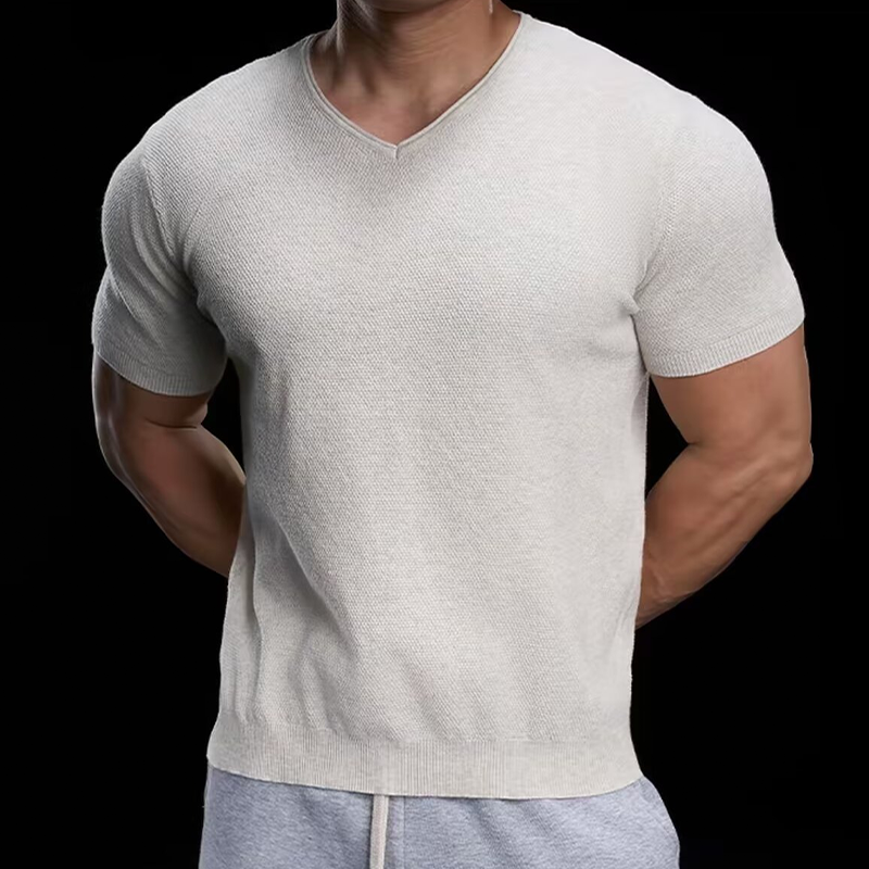 Ademend gebreid shirt met v-hals