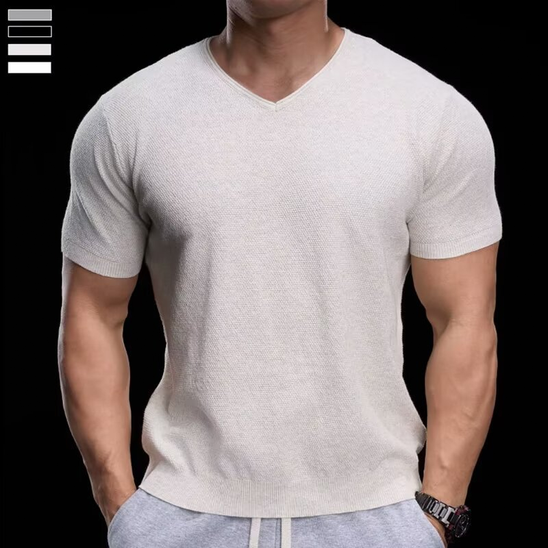 T-shirt en maille respirante à col en V