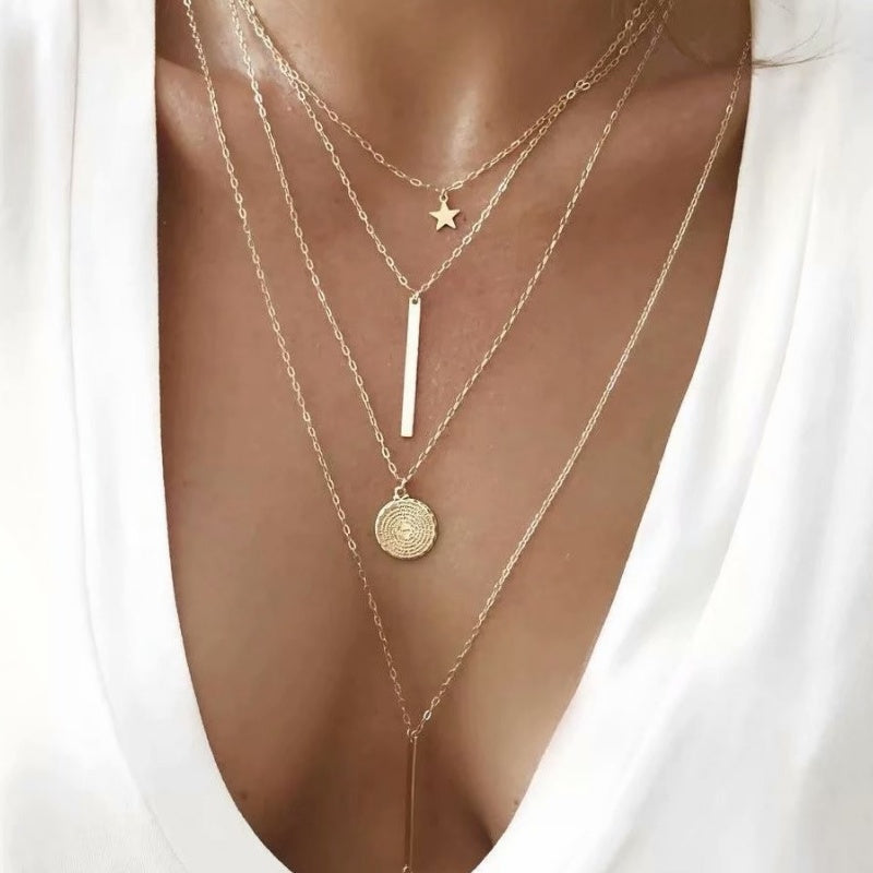 Elegante meerlaagse ketting met verfijnde hanger