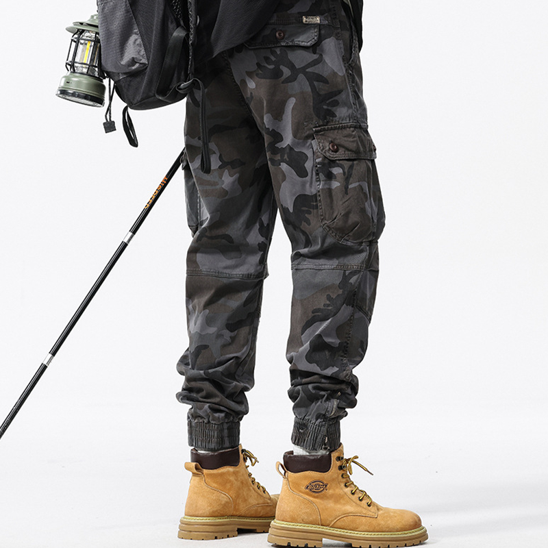 Pantaloni cargo casual da uomo mimetici con risvolto
