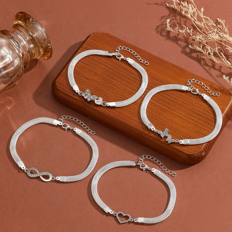 Delicada tobillera de joyería para la playa en verano