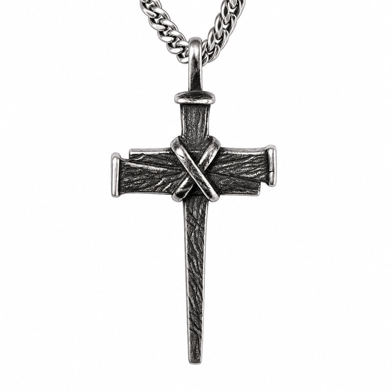 Collar de hombre con colgante de cruz y clavo de estilo vintage