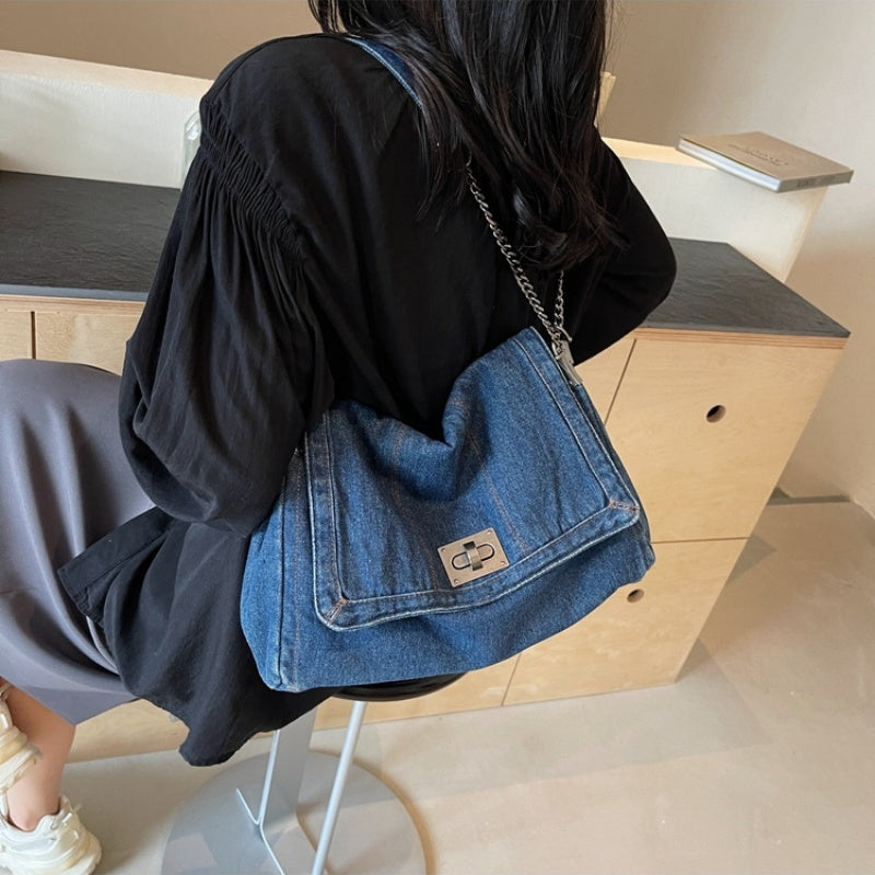 Sac bandoulière rétro grande capacité avec bandoulière chaîne