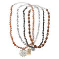Collier rétro à perles superposées