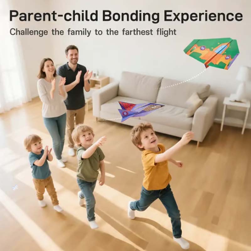 Set creativo gratuito di aeroplanini di carta fai da te per bambini
